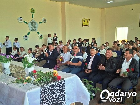 “1- oktabr -  Ustoz va murabbiylar kuni” munosabati bilan          "Uch avlod uchrashuvi"